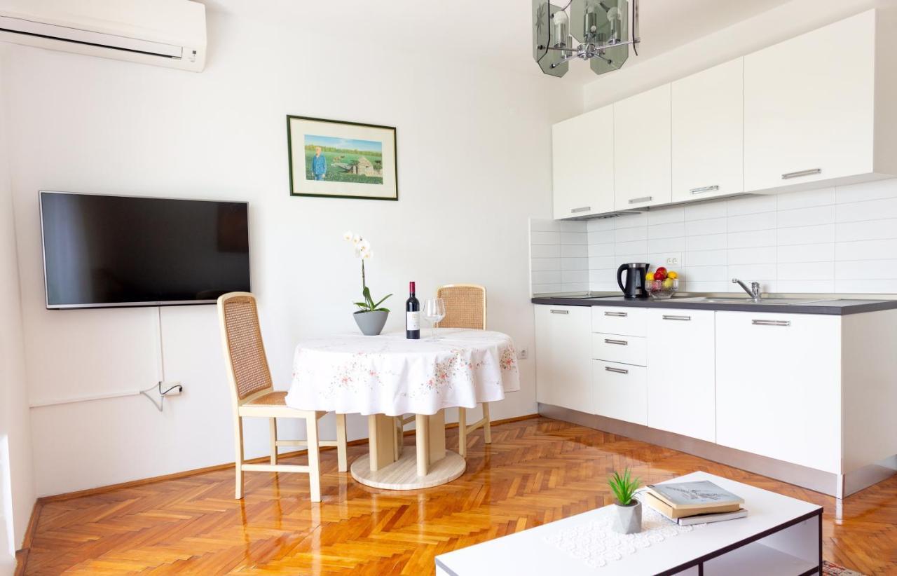 Apartment Centener Rovinj Bagian luar foto
