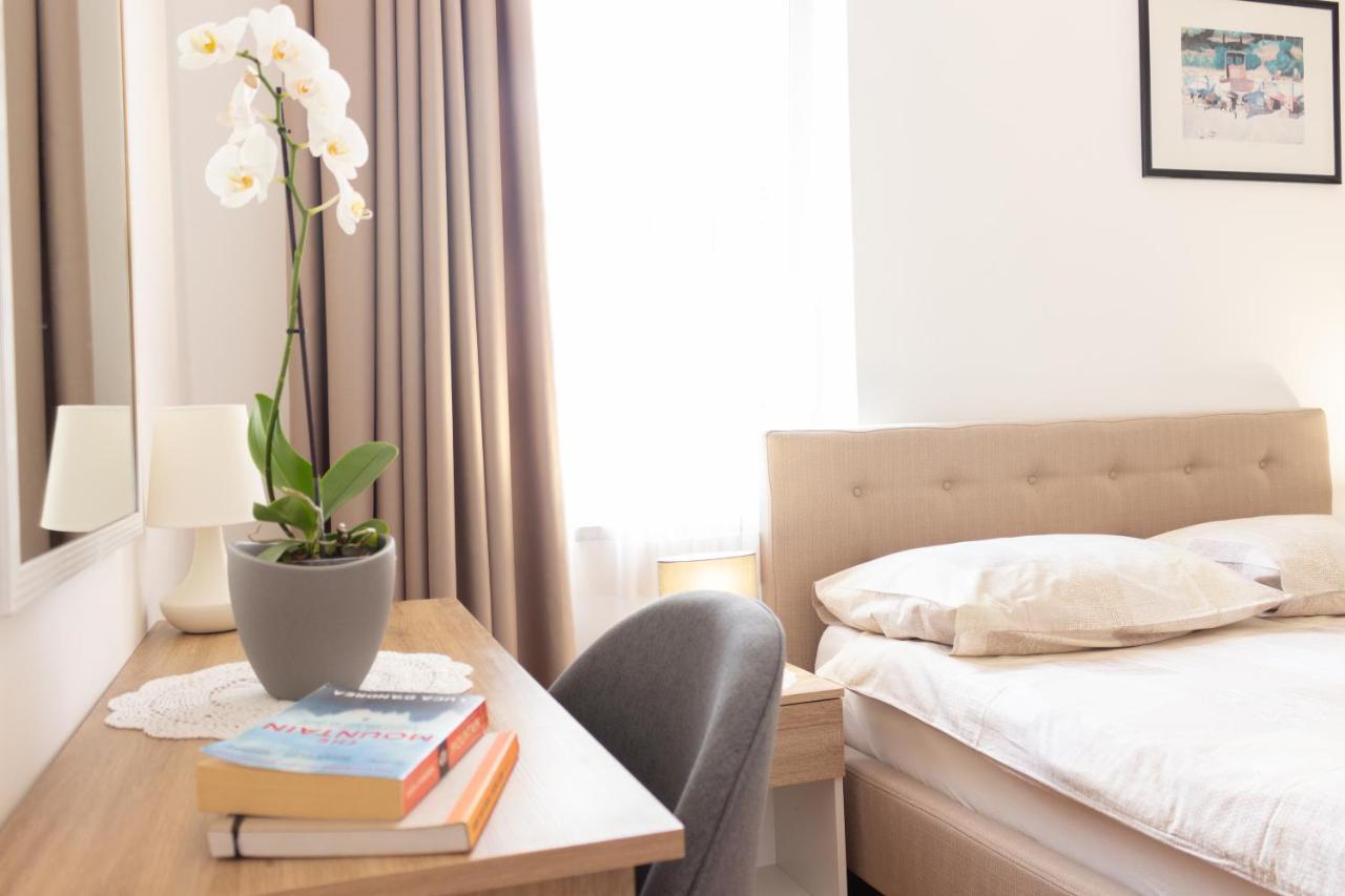 Apartment Centener Rovinj Bagian luar foto