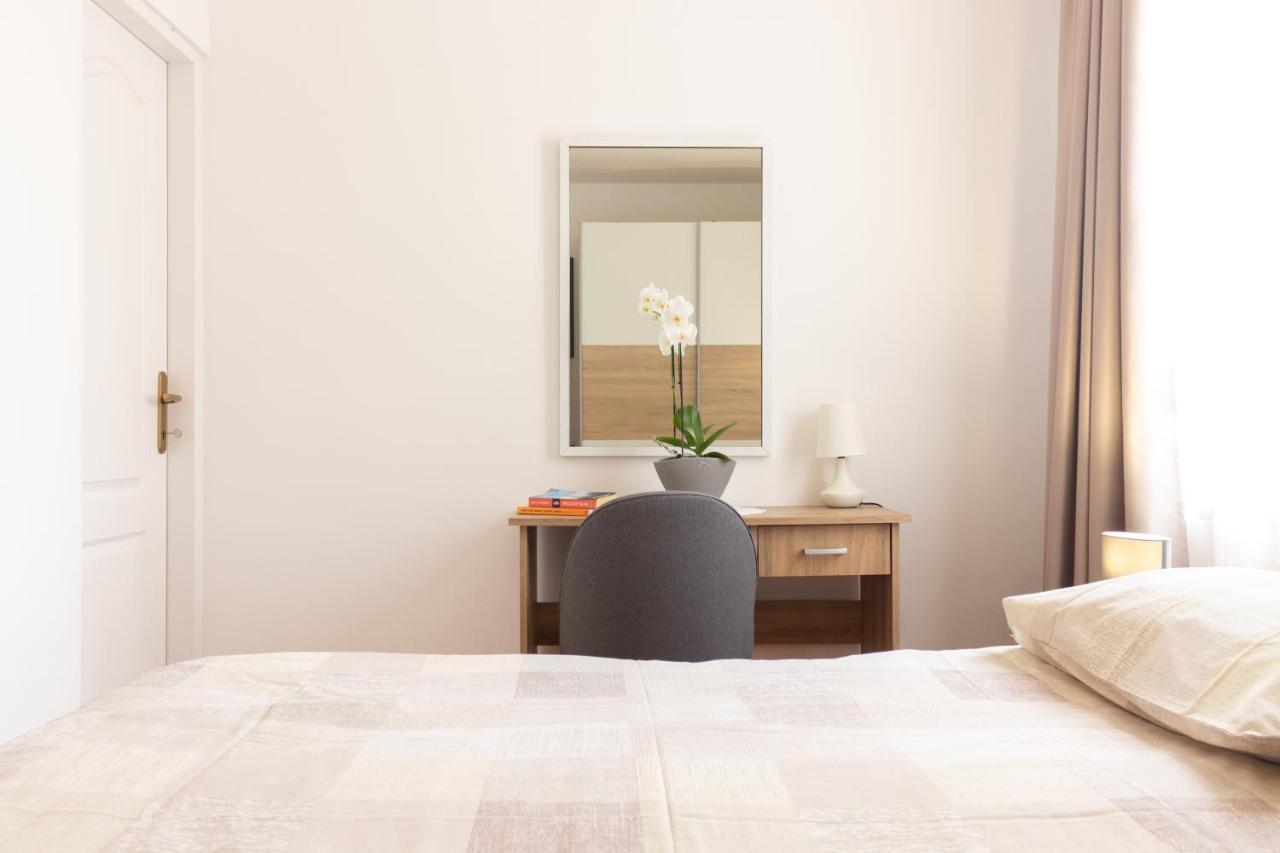 Apartment Centener Rovinj Bagian luar foto