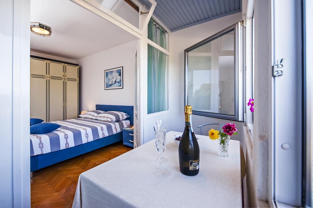 Apartment Centener Rovinj Bagian luar foto